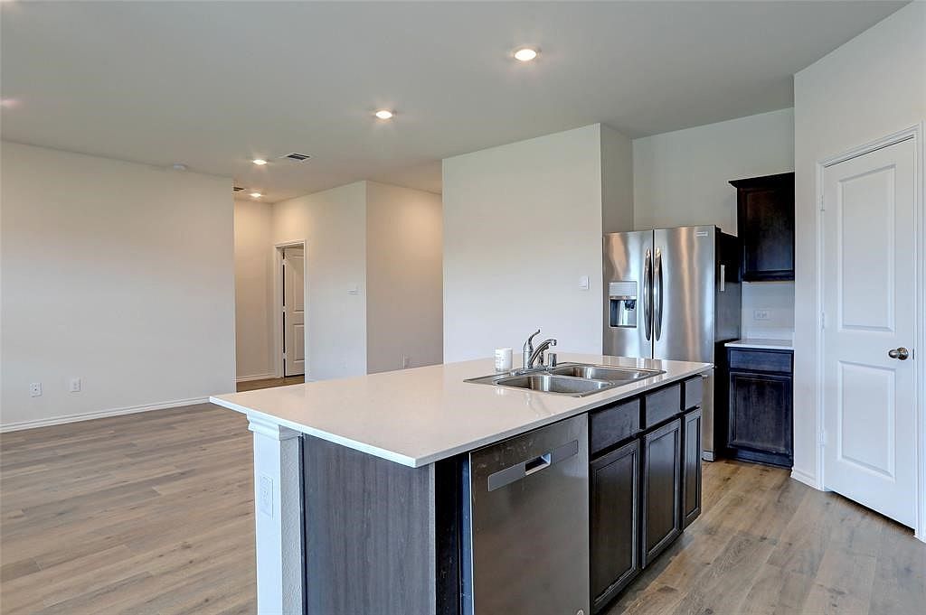 6517 Waterfall Ln Princeton, TX 75407 - Thumbnail 4