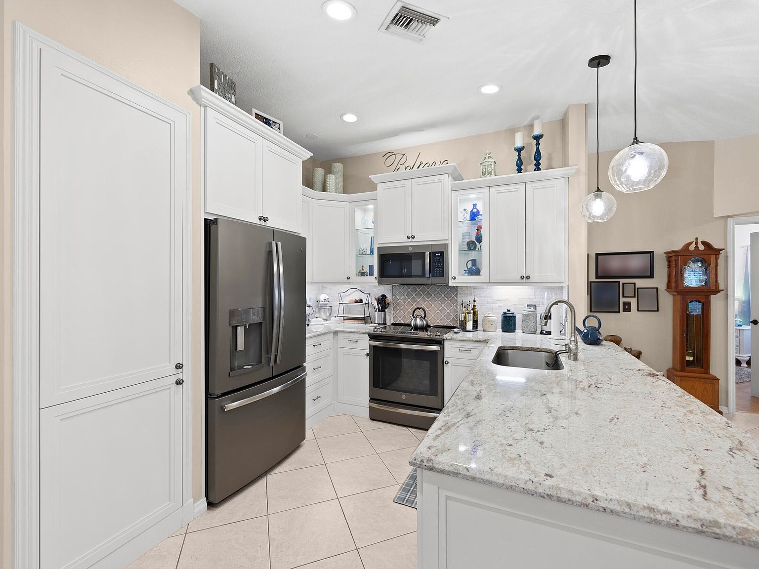 3663 Woods Walk Blvd Lake Worth, FL 33467 - Thumbnail 4