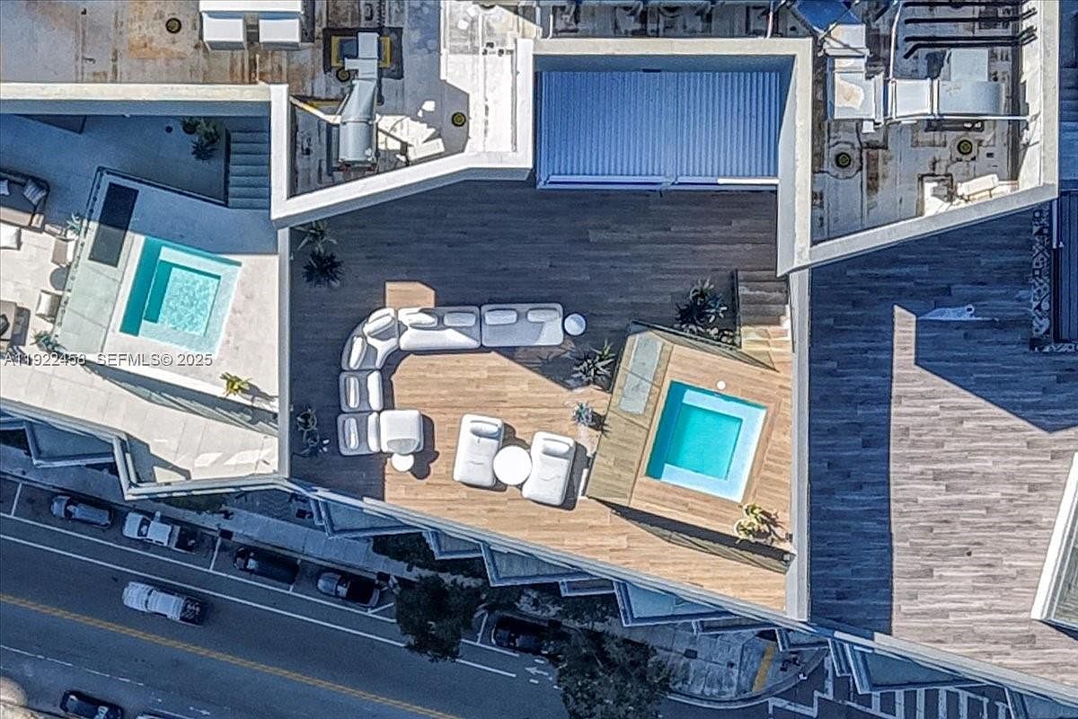 1300 S Miami Ave #UPH2 Miami, FL 33128 - Thumbnail 4