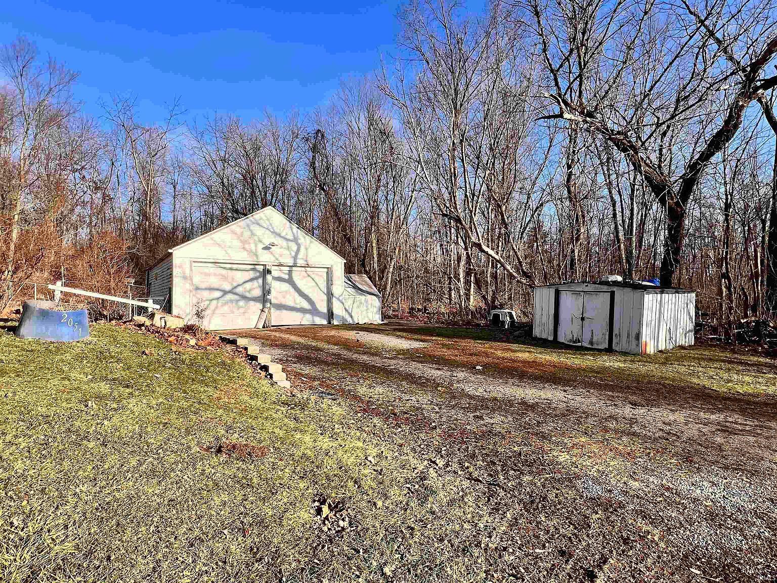 2051 E Wilcken Rd Columbia City, IN 46725 - Thumbnail 4