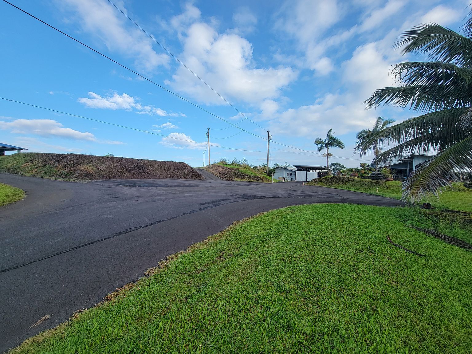 4051 Ahuanani Pl #1 Hilo, HI 96720 - Thumbnail 4