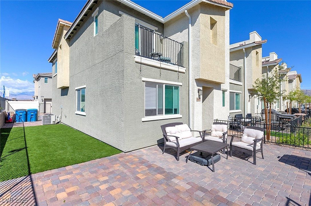 6804 Surf Green Ct North Las Vegas, NV 89086 - Thumbnail 4