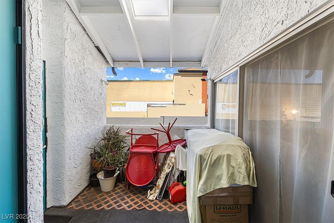 1455 E Katie Ave UNIT A21 Las Vegas, NV 89119 - Thumbnail 4