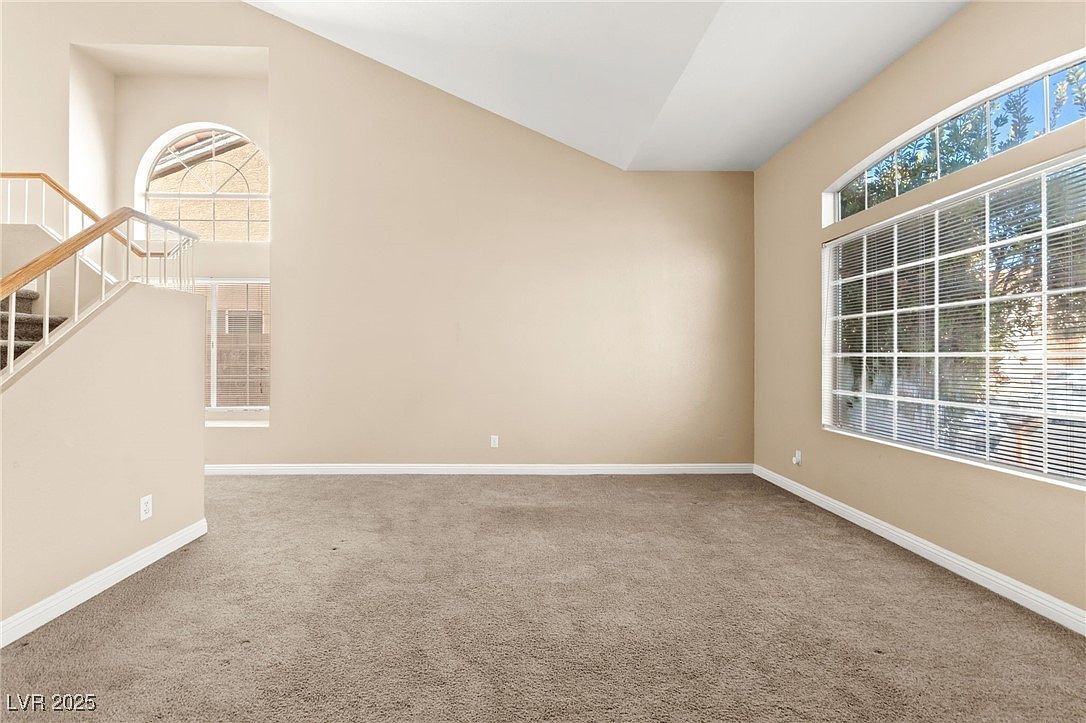 2113 Desert Peak Rd Las Vegas, NV 89134 - Thumbnail 4