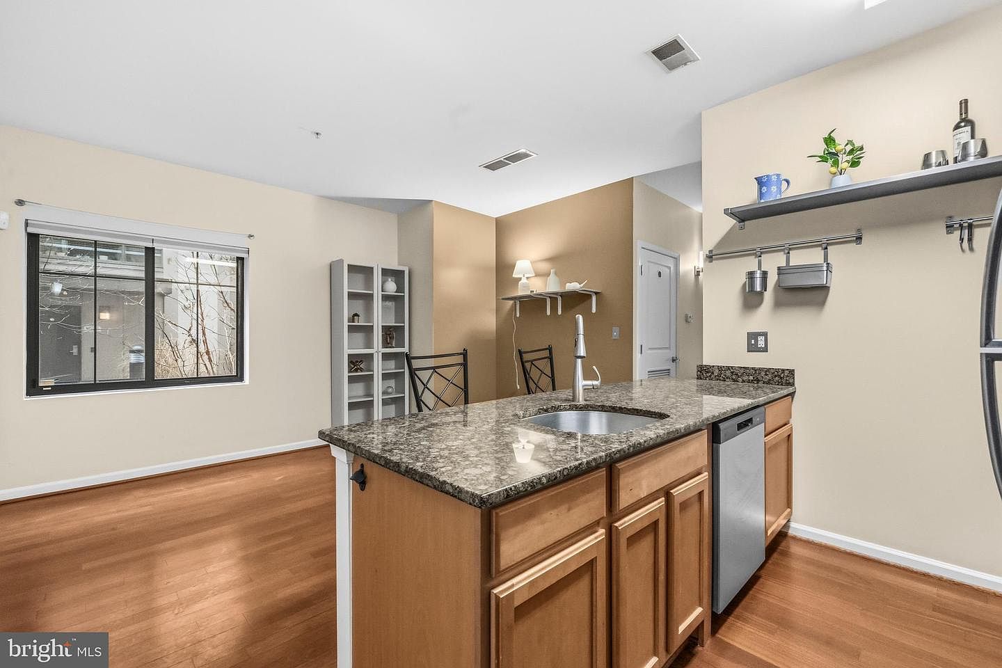 7923 Eastern Ave APT 105 Silver Spring, MD 20910 - Thumbnail 4