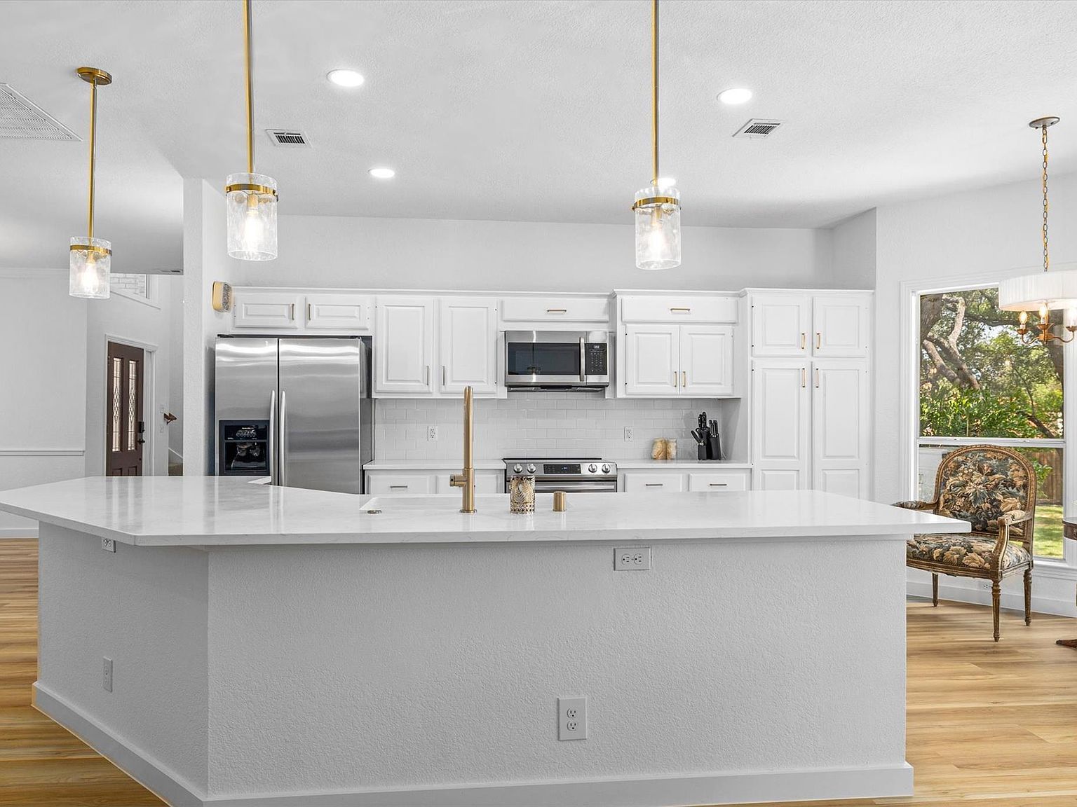 103 El Norte Ct Lakeway, TX 78734 - Thumbnail 4