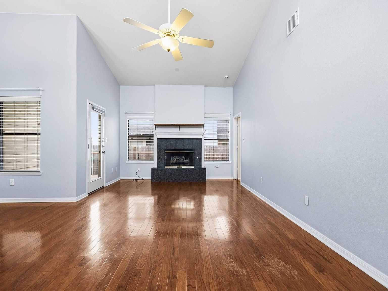 12212 Brigadoon Ln APT 151 Austin, TX 78727 - Thumbnail 4