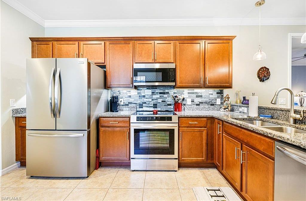 1511 Oceania Dr S Naples, FL 34113 - Thumbnail 4