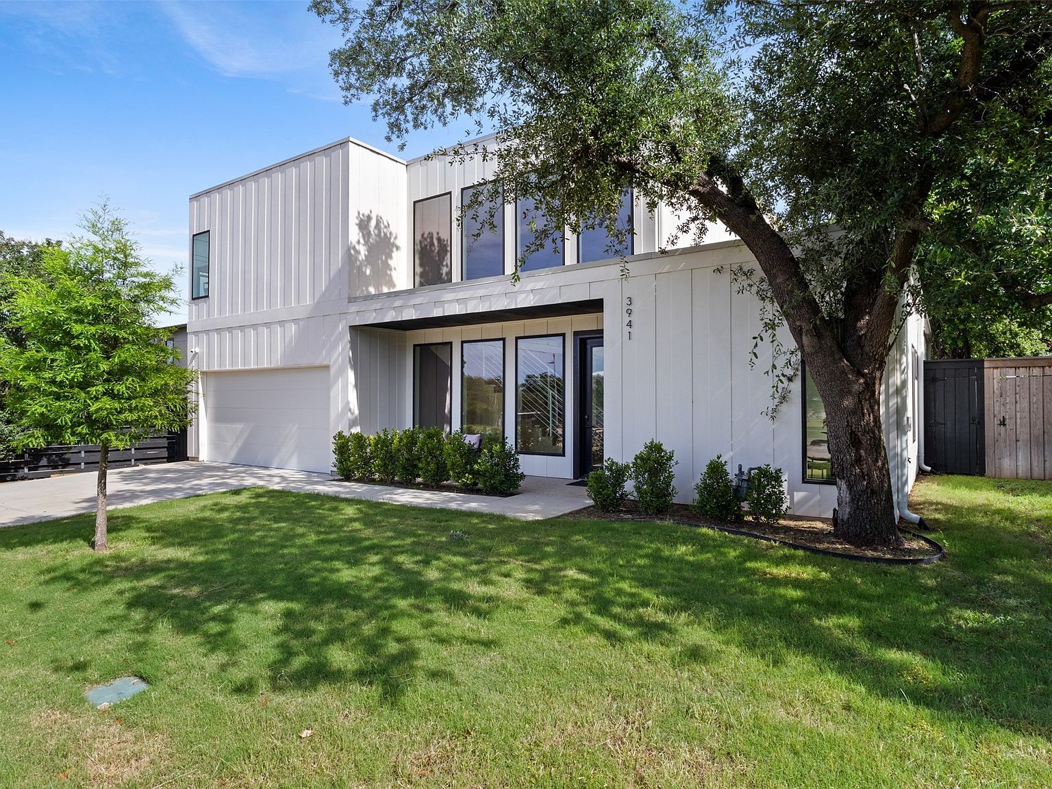 3941 Adrian Dr Dallas, TX 75209 - Thumbnail 4