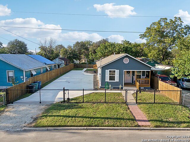 1006 Center St San Antonio, TX 78202 - Thumbnail 4