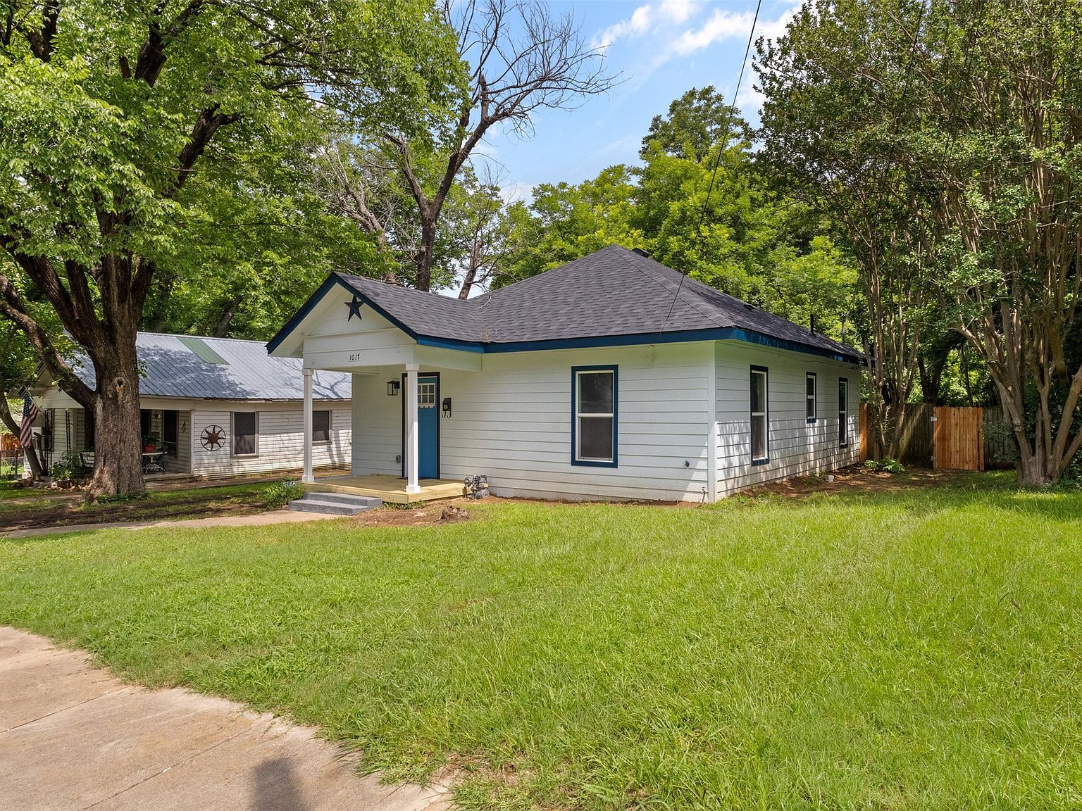 1017 E Washington St Paris, TX 75460 - Thumbnail 4