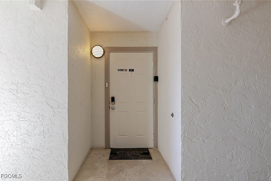 3170 Matecumbe Key Rd APT 127 Punta Gorda, FL 33955 - Thumbnail 4