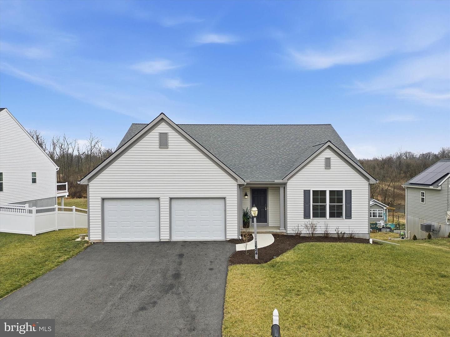 1624 Fountain Rock Dr Dover, PA 17315 - Thumbnail 4
