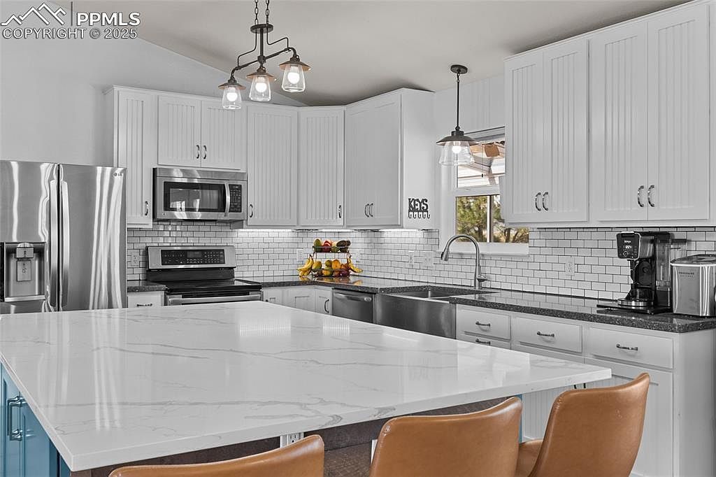 11549 Haskell Creek Rd Larkspur, CO 80118 - Thumbnail 4