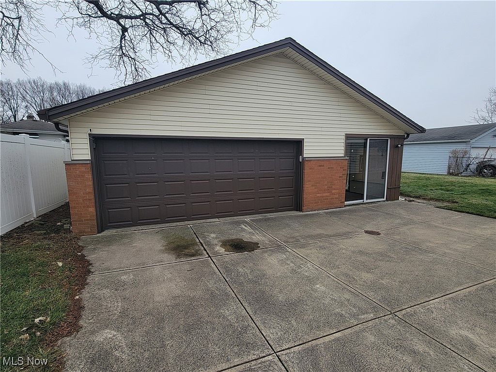 6213 Siegler Dr Brookpark, OH 44142 - Thumbnail 4