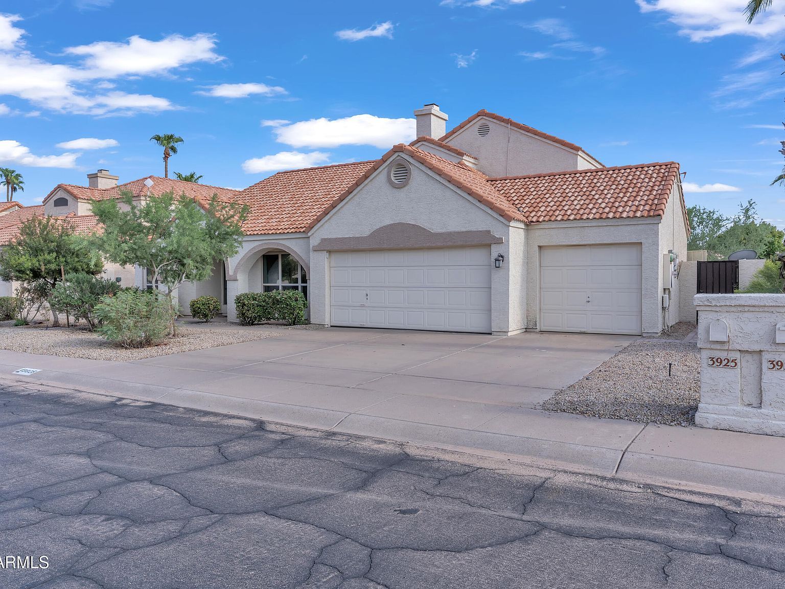 3925 E Wildwood Dr Phoenix, AZ 85048 - Thumbnail 4