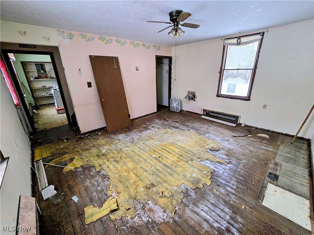 52125 Center St Saint Clairsville, OH 43950 - Thumbnail 4