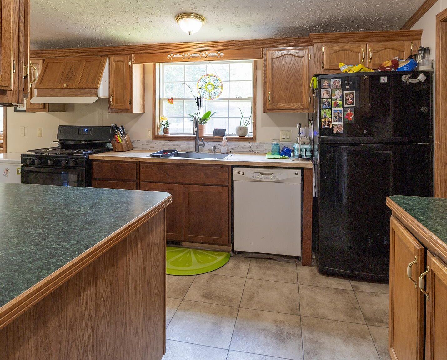 46 S Delmar Ct Hebron, IN 46341 - Thumbnail 4