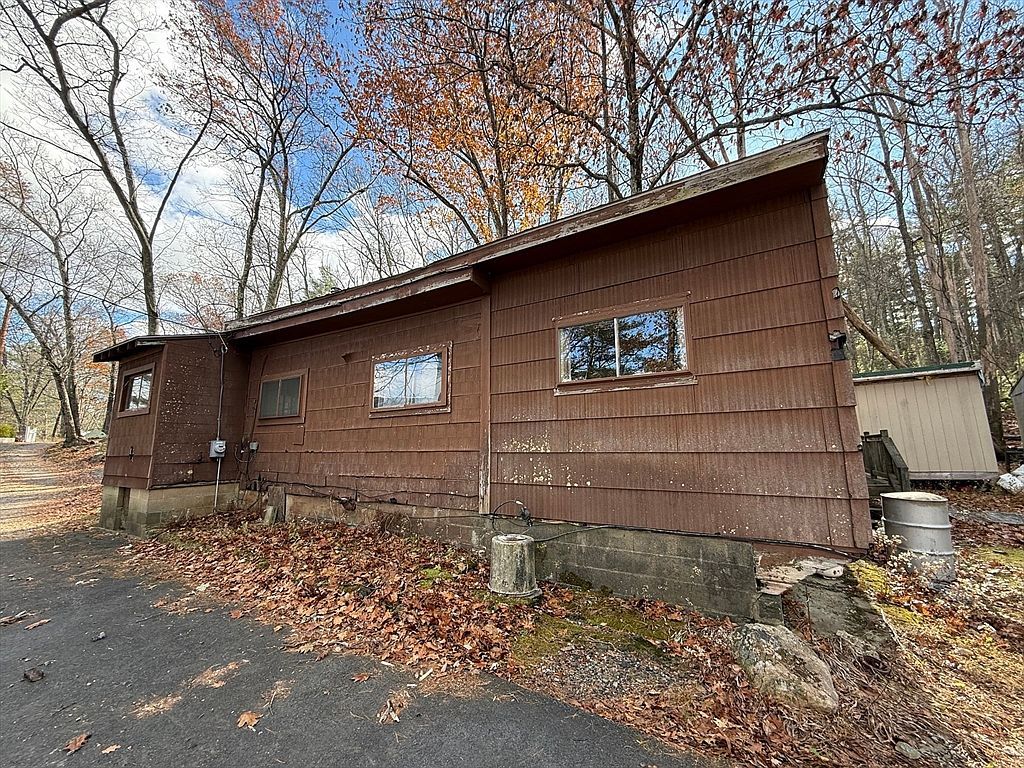24 Cote Ln Sutton, MA 01590 - Thumbnail 4