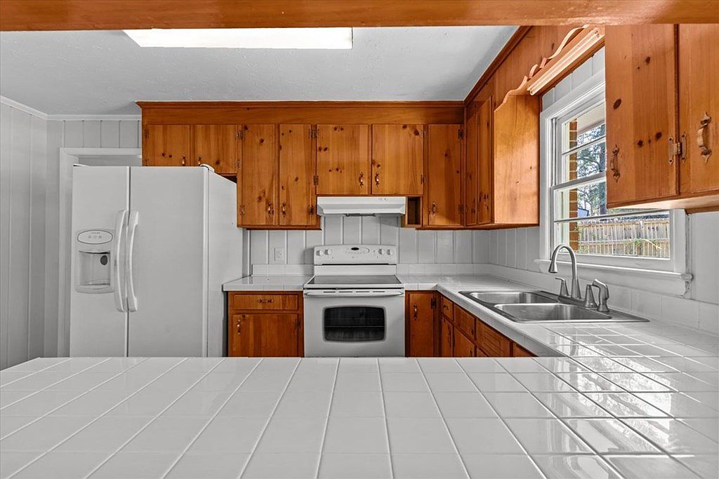 1006 Martin St Dothan, AL 36301 - Thumbnail 4