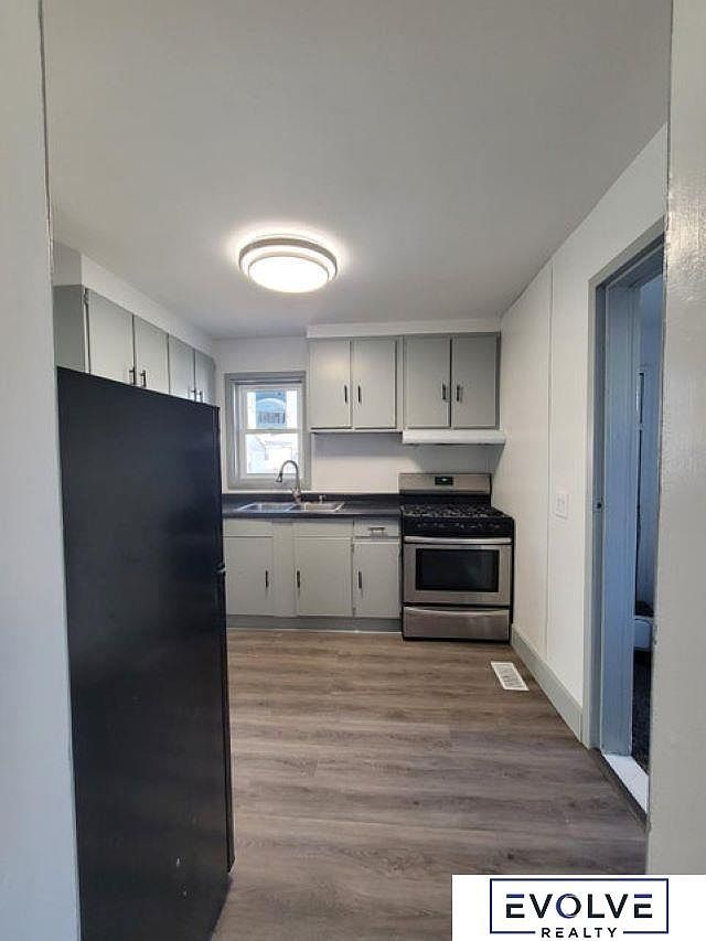 106 S 23rd St Council Bluffs, IA 51501 - Thumbnail 4