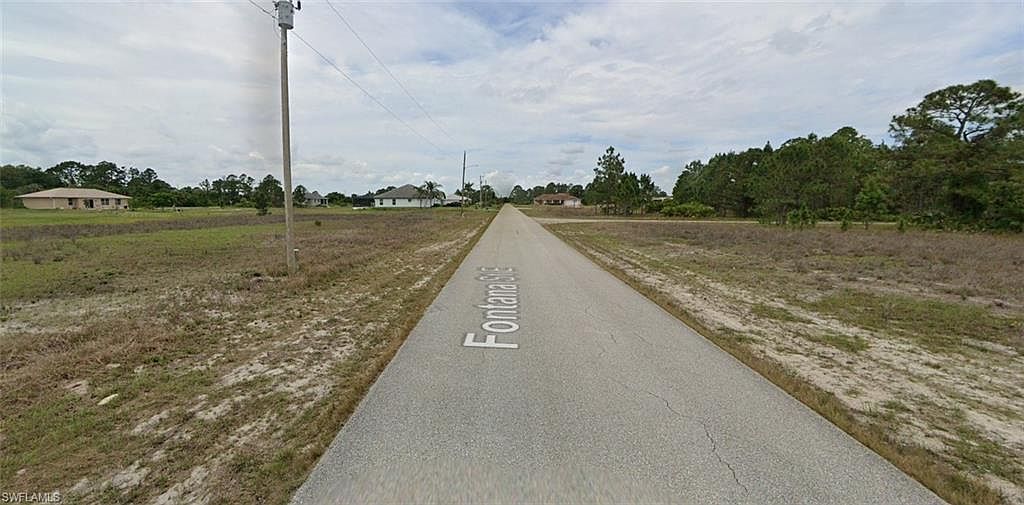 1242 Fontana St E Lehigh Acres, FL 33974 - Thumbnail 4