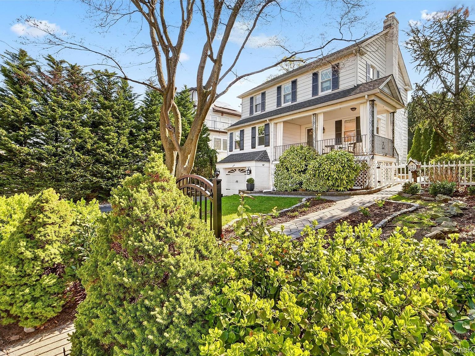 404 Bronxville Rd Yonkers, NY 10708 - Thumbnail 4