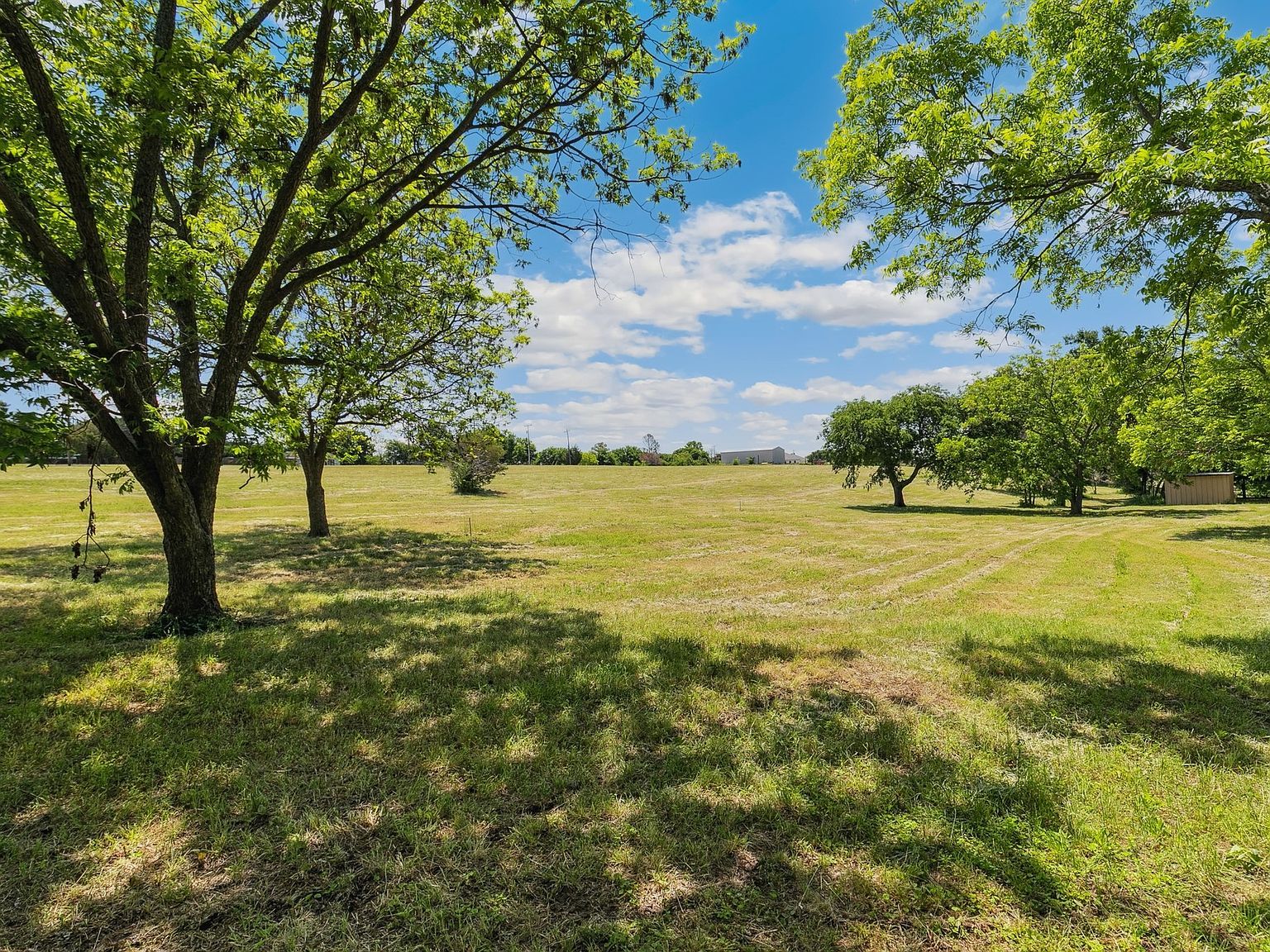 891 Shahan Prairie Rd Little Elm, TX 75068 - Thumbnail 4