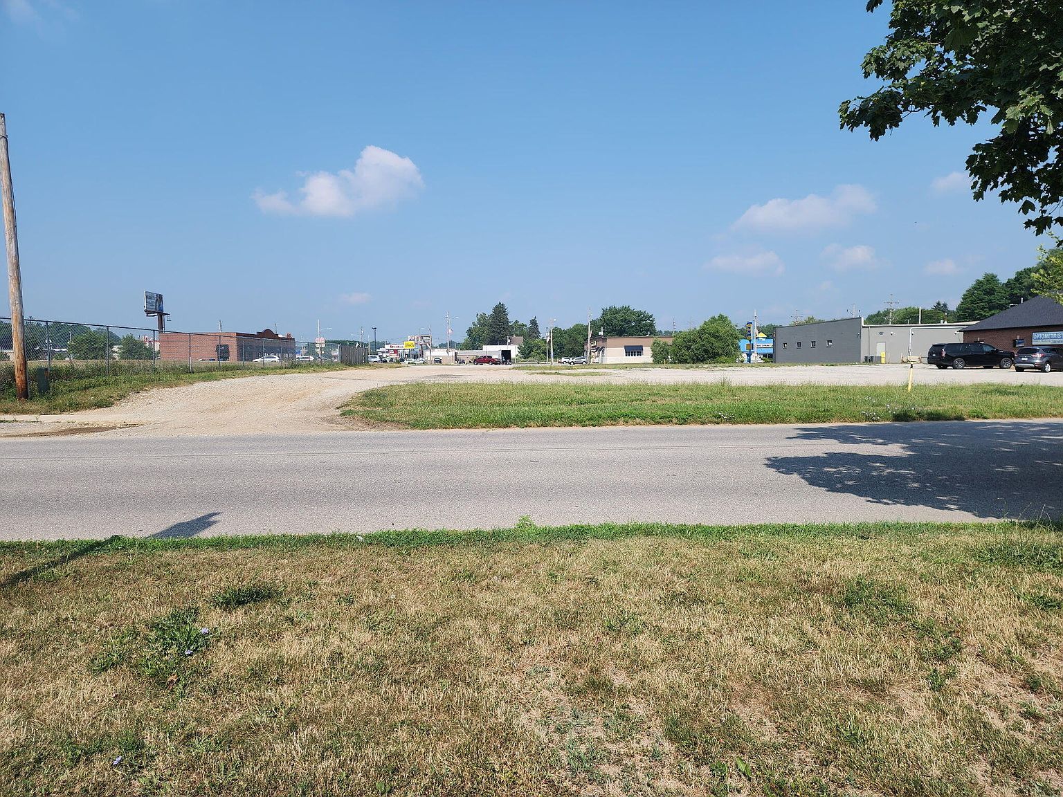 607 J St La Porte, IN 46350 - Thumbnail 4