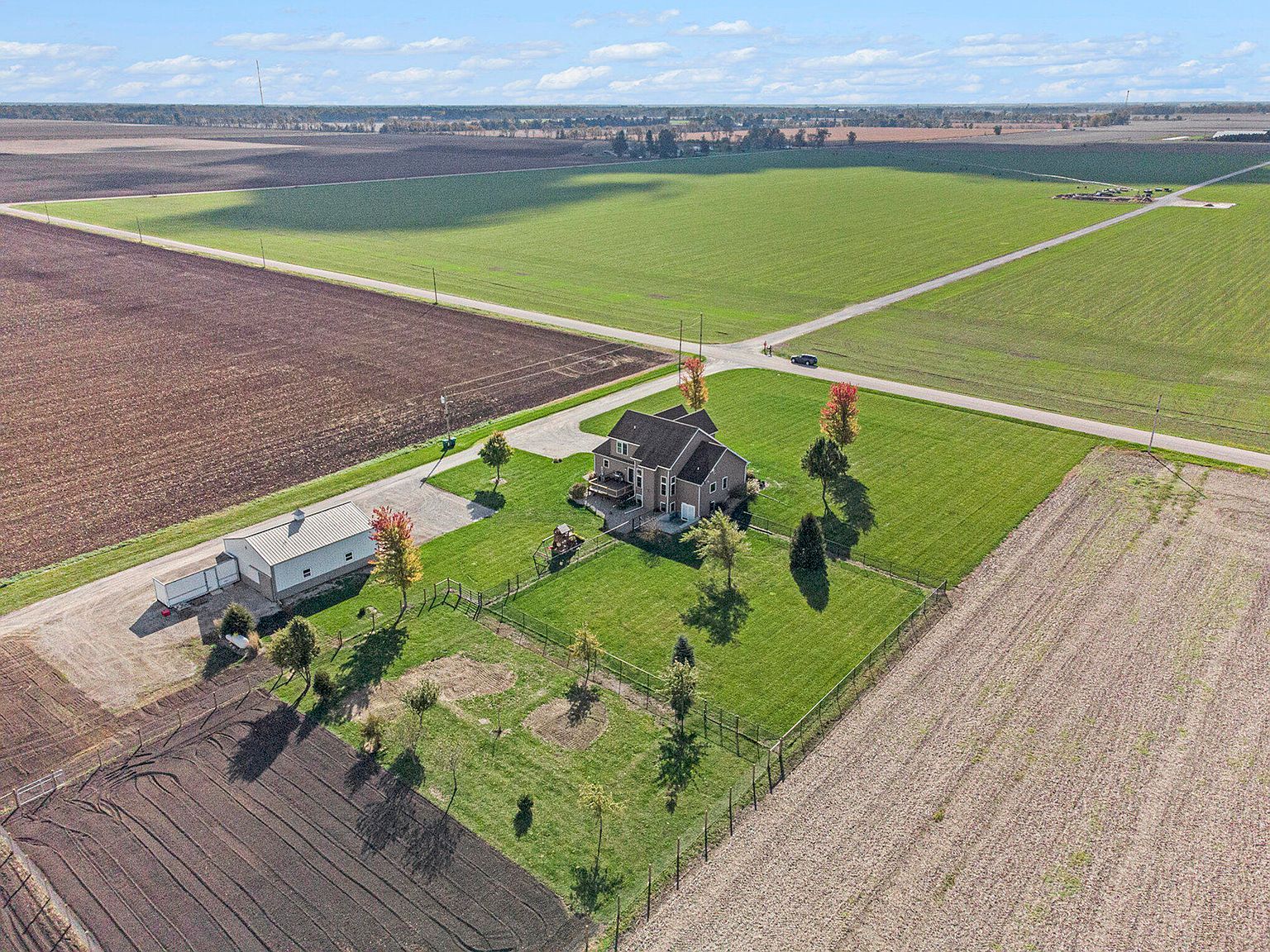 9237 W 1100 S Wanatah, IN 46390 - Thumbnail 4