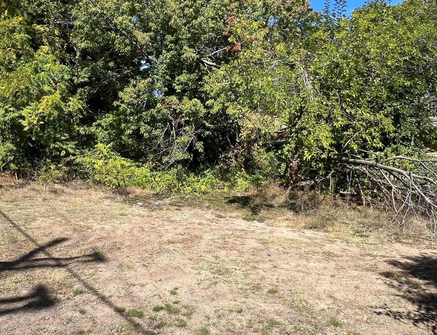 2102 Lake Ave Muskegon, MI 49445  | Land/Lot