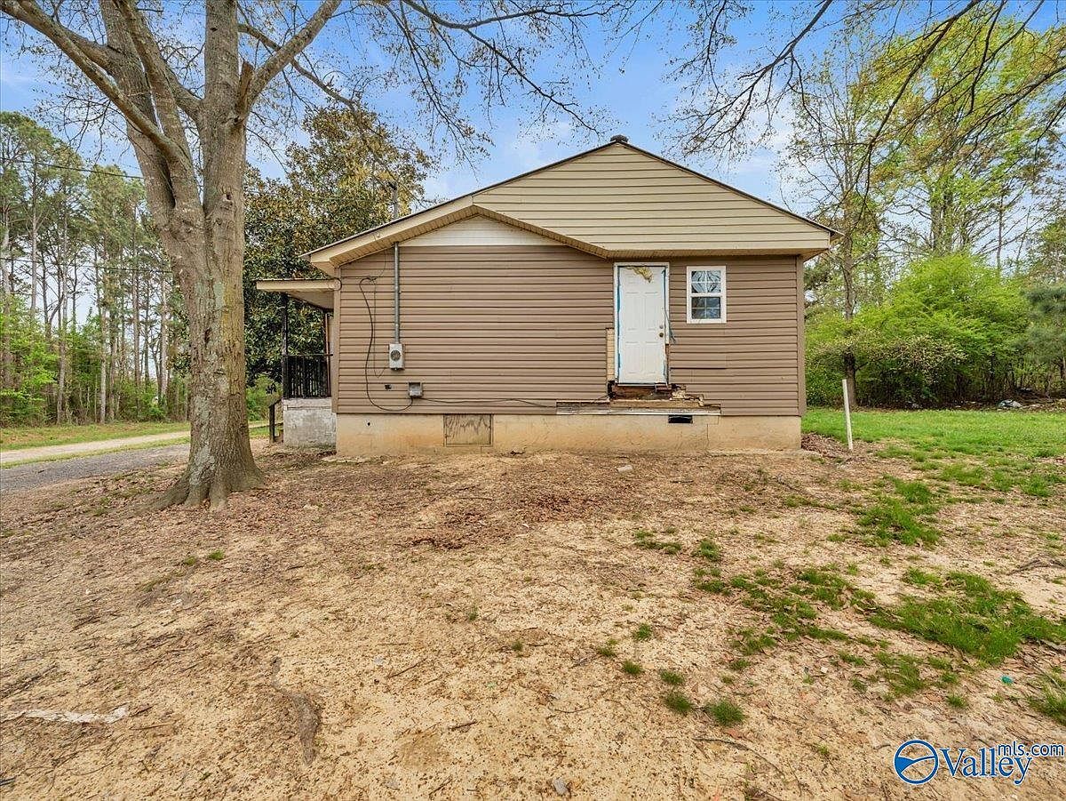 348 Vivian Jarrett Cir Arab, AL 35016 - Thumbnail 4