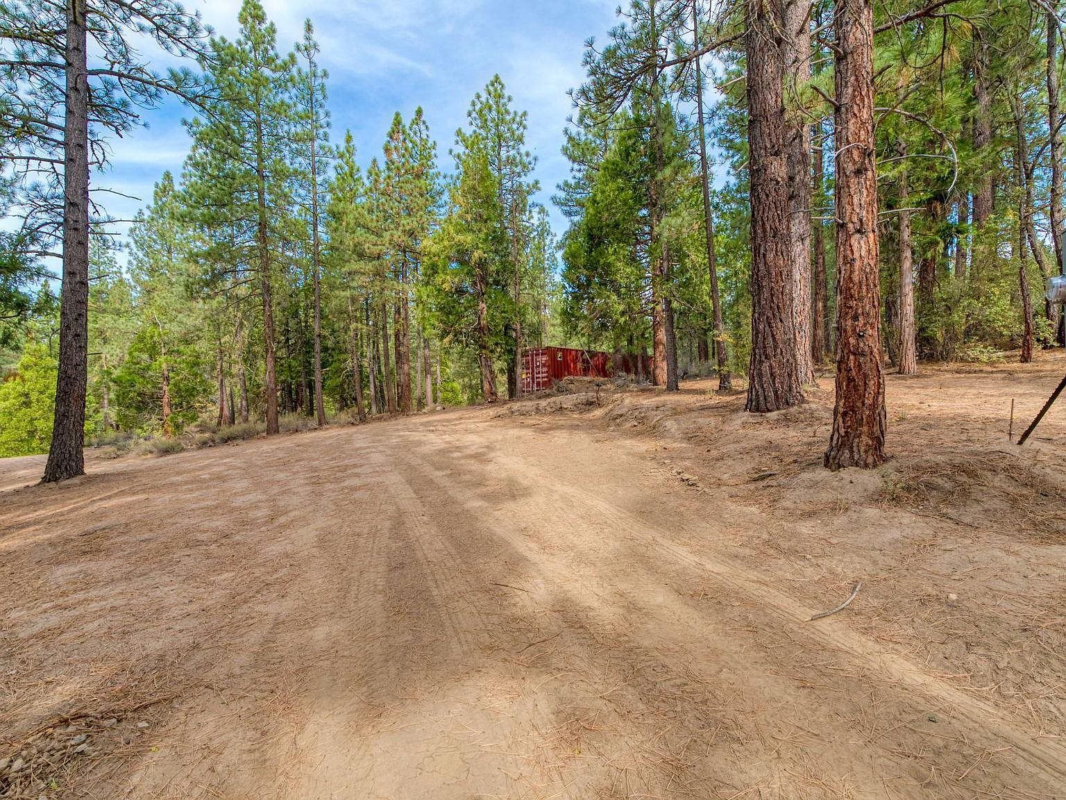 1470 Cherry Cir Portola, CA 96122 - Thumbnail 4