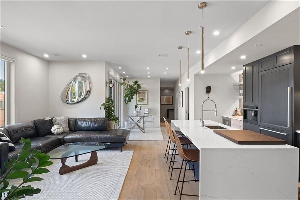 46 Belgrade Ave UNIT 2 Boston, MA 02131 - Thumbnail 4