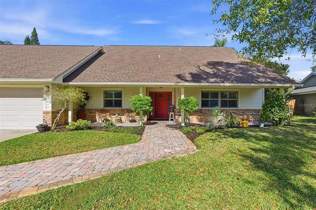 5026 Barrowe Dr Tampa, FL 33624 - Thumbnail 4