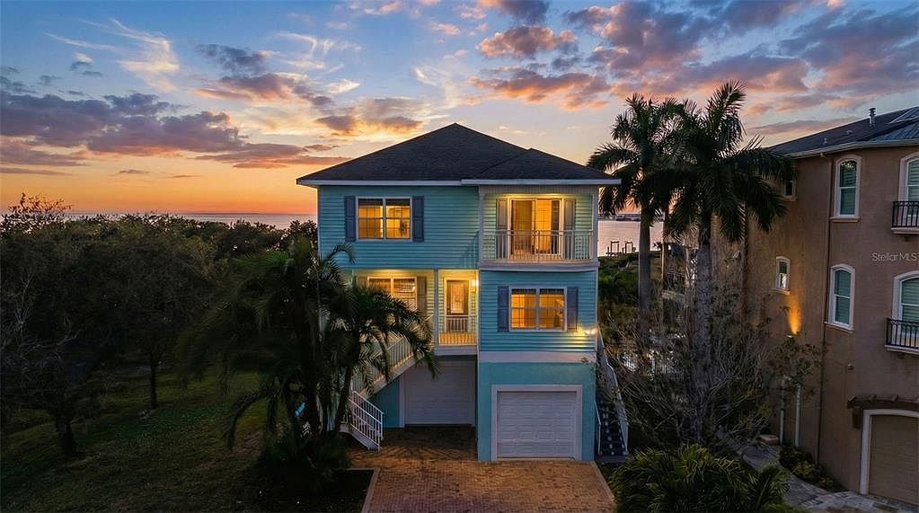 1726 Sunkissed Dr Tarpon Springs, FL 34689 - Thumbnail 4