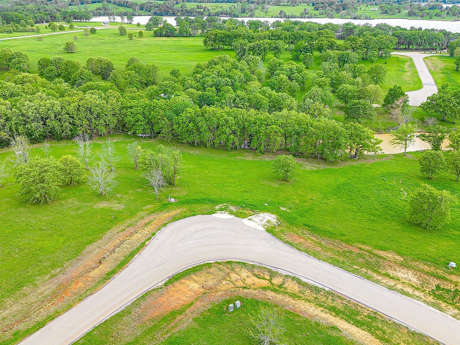 32 & 33 Lake Ridge Dr #24 Streetman, TX 75859 - Thumbnail 4