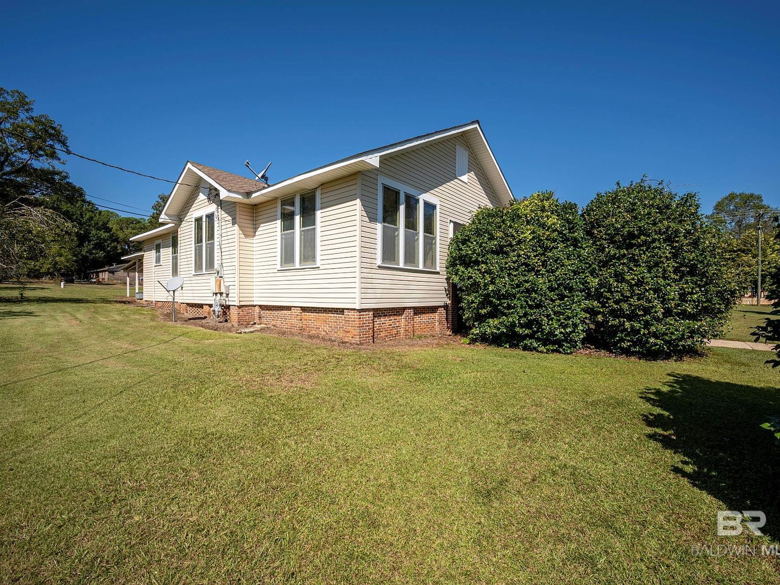 307 Salter St Evergreen, AL 36401 - Thumbnail 4