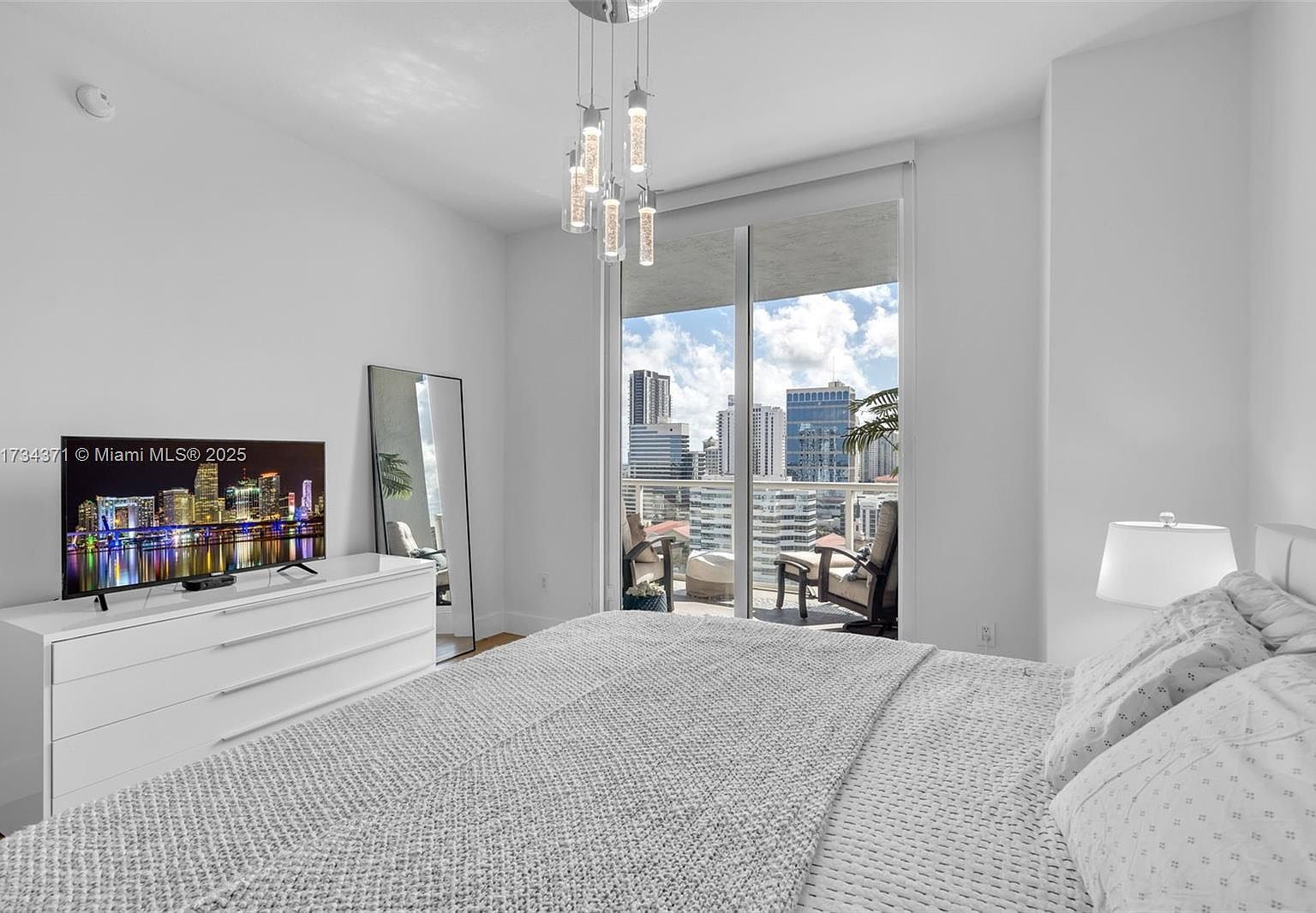 315 NE 3rd Ave APT 1804 Fort Lauderdale, FL 33301 - Thumbnail 4