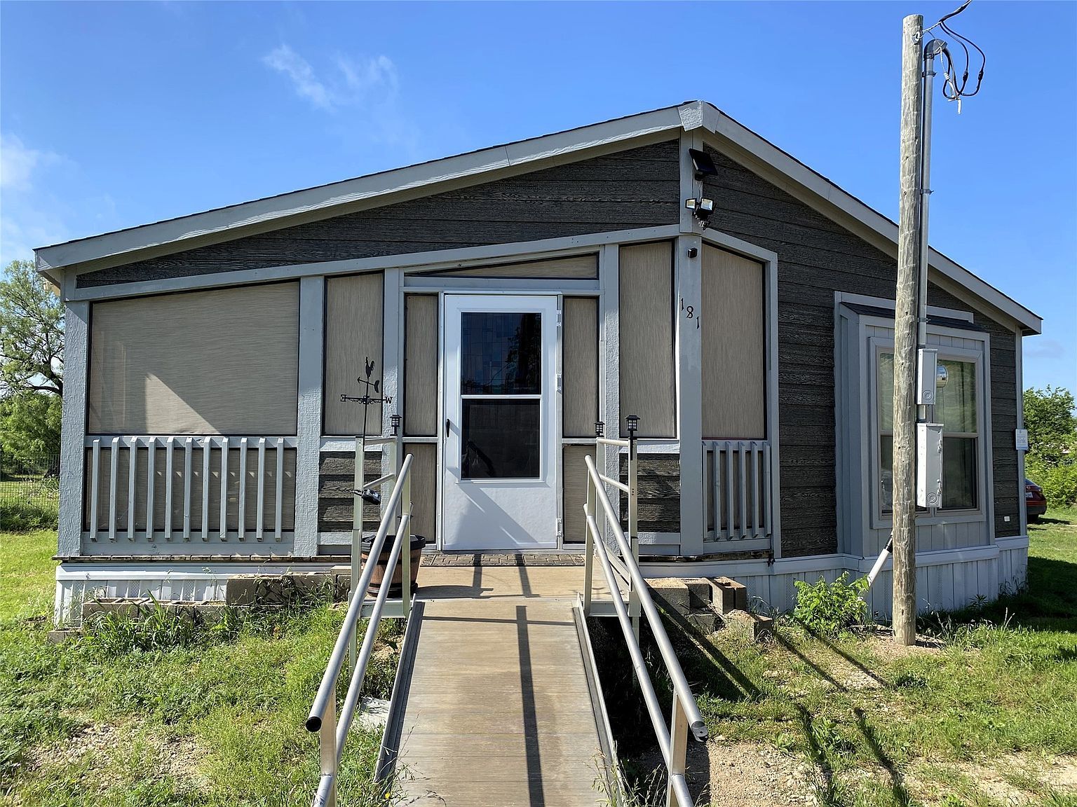 181 Mountain St Burkett, TX 76828 - Thumbnail 4