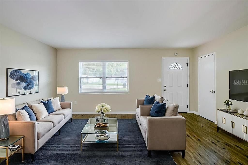 5214 Montague Pl Orlando, FL 32808 - Thumbnail 4