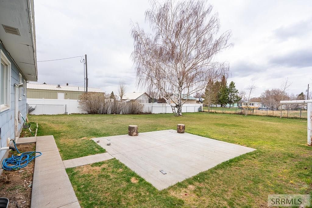 347 S Oakley Ave Dubois, ID 83423 - Thumbnail 4