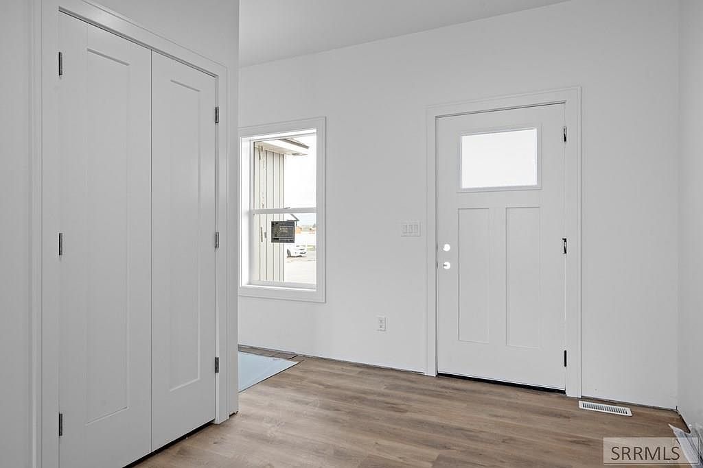 1586 N 845 E Shelley, ID 83274 - Thumbnail 4