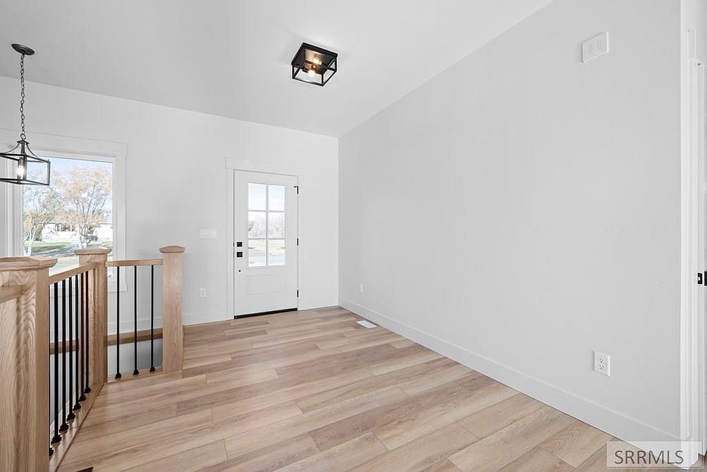 1085 McJon Ln Rexburg, ID 83440 - Thumbnail 4