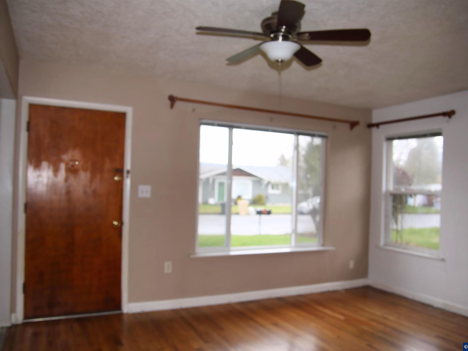 1935 Tudor Way Southeast Way Albany, OR 97322 - Thumbnail 4