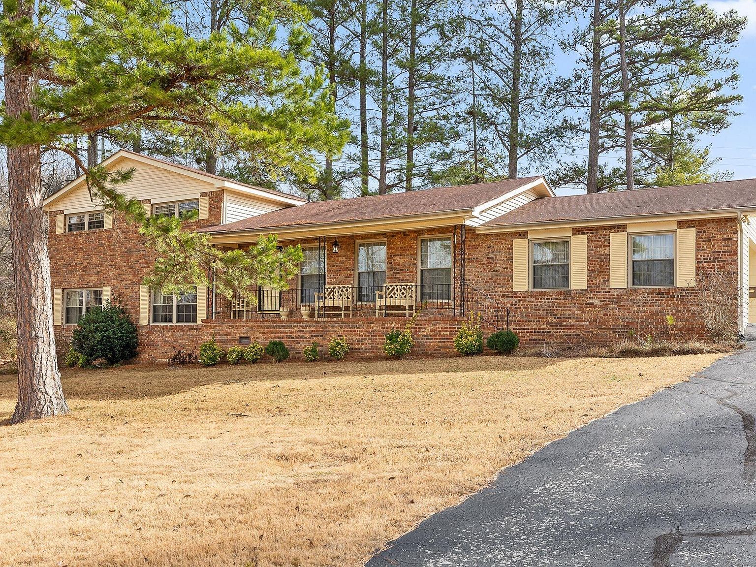 2104 Crown Court Ln Chattanooga, TN 37421 - Thumbnail 4