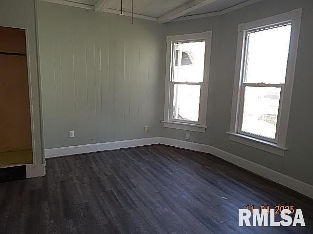 1854 W 8th St Davenport, IA 52802 - Thumbnail 4