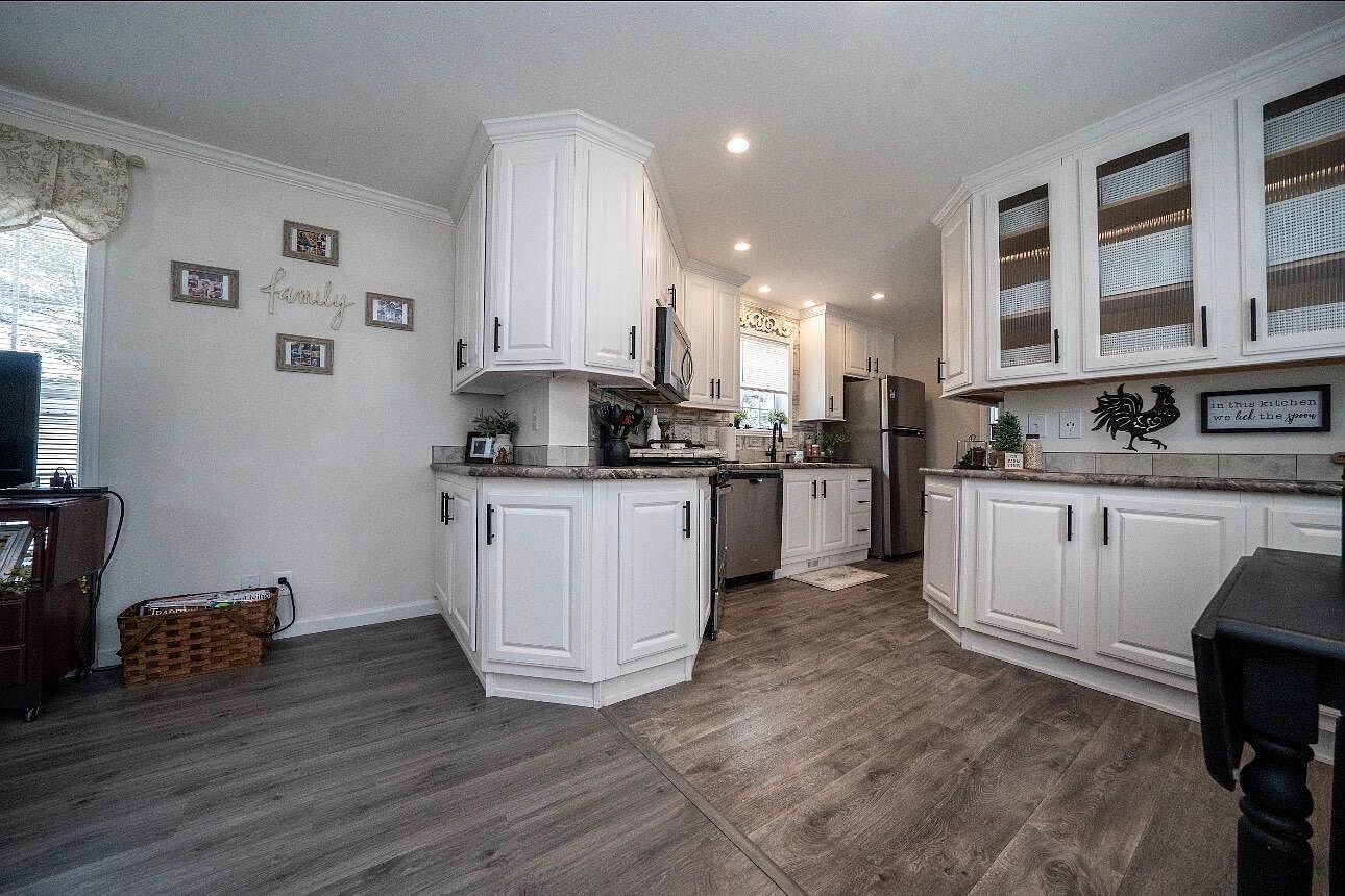 979 Essex St #112 Bangor, ME 04401 - Thumbnail 4