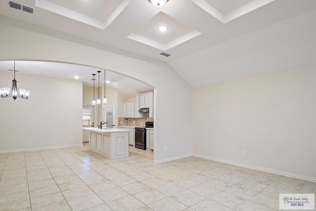 2111 N 26th St Hidalgo, TX 78557 - Thumbnail 4