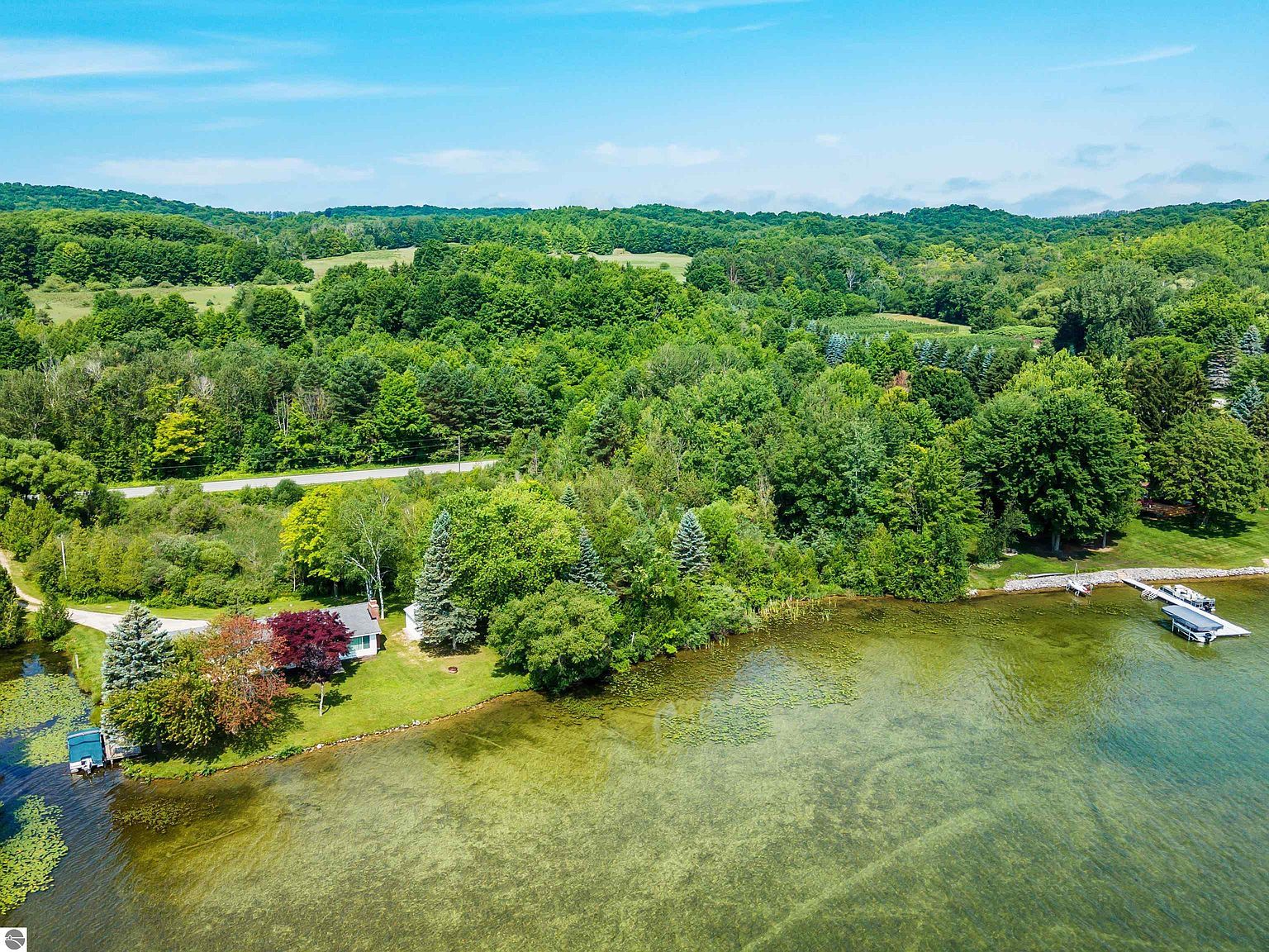 1777 S Lake Shore Dr Lake Leelanau, MI 49653 - Thumbnail 4